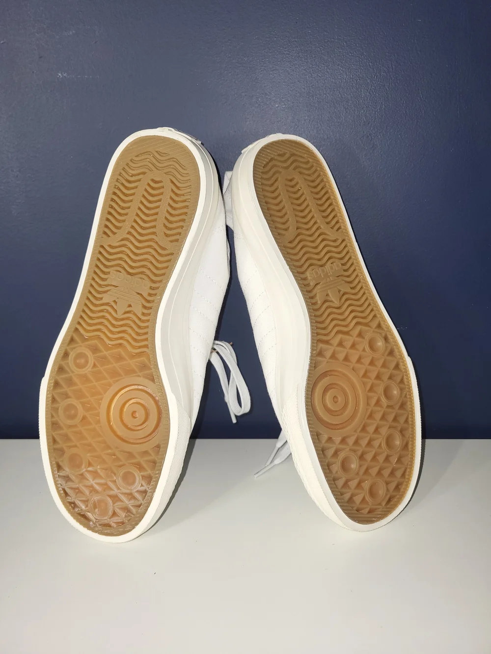 ADIDAS Nizza RF Mens Size 8 White Canvas Low-Top Sneakers